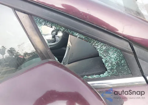 2013 Ford Fusion S z USA, uszkodzony, nr VIN 3FA6P0G71DR324904